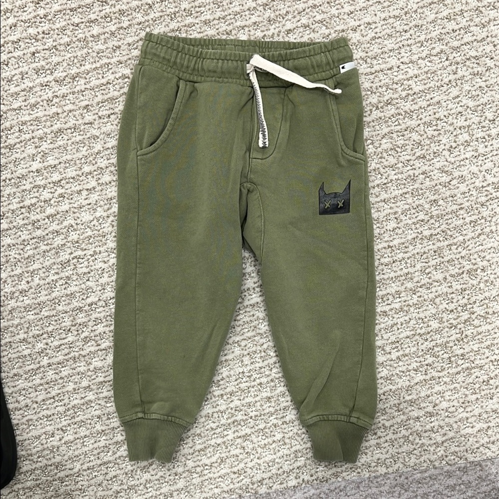 3 for $50 ** Munster kids toddler size 3 boys sweatpants